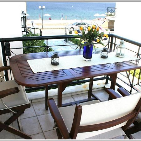 Just 20 Meters From The Beach 토로니 외부 사진